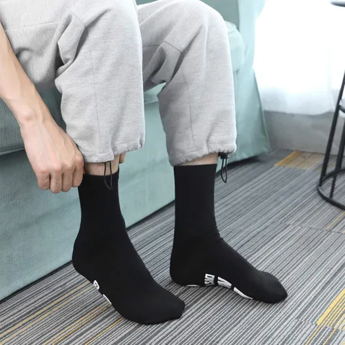 Vista 4 de Calcetines con texto en inglés "Do Not Disturb I'M Gaming", regalo para adolescentes y niños, calcetines para jugadores, para hombres, padre, papá