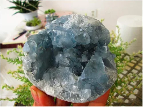 Vista 8 de StoneStory Cristal curativo azul natural celestita geoda mineral espécimen piedra piedra preciosa para decoración del hogar, 1 unidad, 17.64 oz