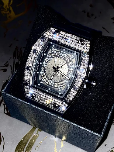 Vista 5 de Reloj de pulsera cuadrado de moda para hombre, con esfera rectangular numérica plateada, banda negra, de lujo, circonita cúbica, con diamantes