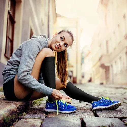 Vista 3 de WITHYOU Los calcetines de compresión de 15-20 mmHg son los mejores atléticos para hombres y mujeres, correr, vuelo, viajes, enfermeras embarazadas