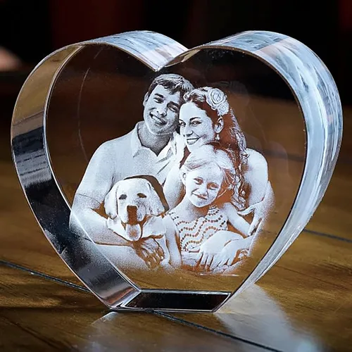 Vista 2 de Arokimi Marco de fotos de cristal 3D grabado personalizado en forma de corazón con tu propia foto regalo para los amantes (L)