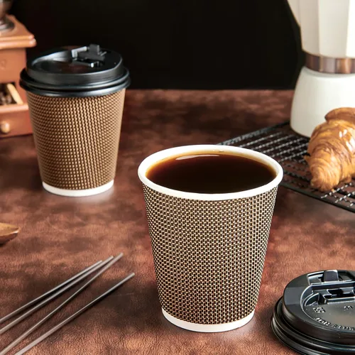 Vista 4 de LITOPAK Paquete de 80 tazas de café de papel de 10 onzas, tazas de café caliente con pared ondulada aislada con tapa y pajitas, tazas de tres capas