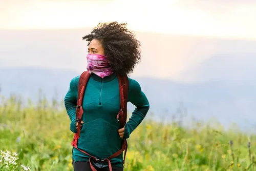 Vista 7 de BUFF CoolNet UV - Mascarilla multifuncional para adultos diseño sólido y estampado