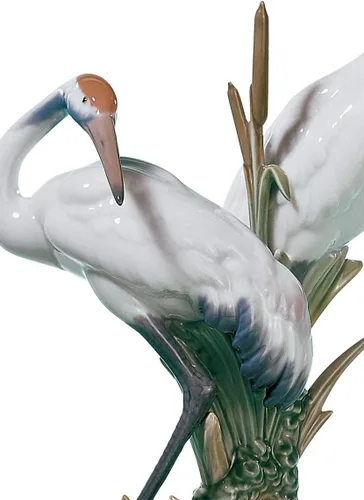 Vista 2 de LLADRÓ Escultura de grúas de cortejo. pájaro grúa de porcelana.