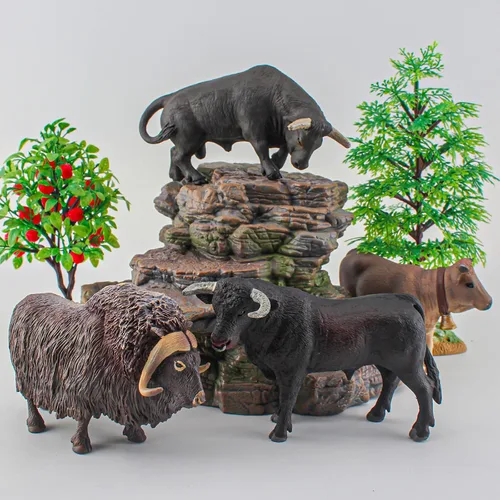 Vista 3 de LC JoyCre Figuras de vacas de juguete de toros, 4 piezas, figuras realistas de vaca suiza, juguetes para niños pequeños, toro africano, almizcle