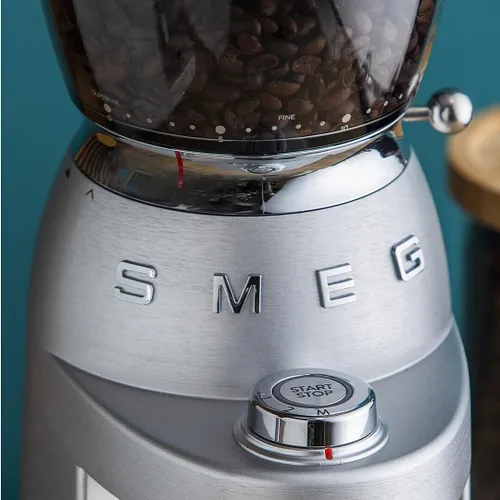 Vista 5 de SMEG Molinillo eléctrico de café expreso, acero inoxidable
