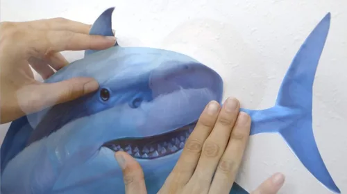 Vista 2 de Create-A-Mural Calcomanías de pared de tiburón ~ Impresionante tiburón vida marina y barco pirata hundido, gran blanco y tiburón martillo, arte