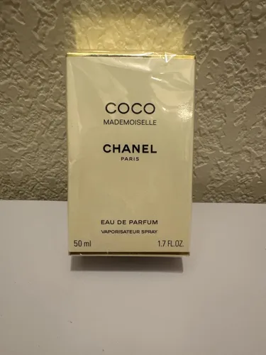 Vista 4 de CHANEL COCO MADEMOISELLE Edt - Vial en aerosol en tarjeta mini