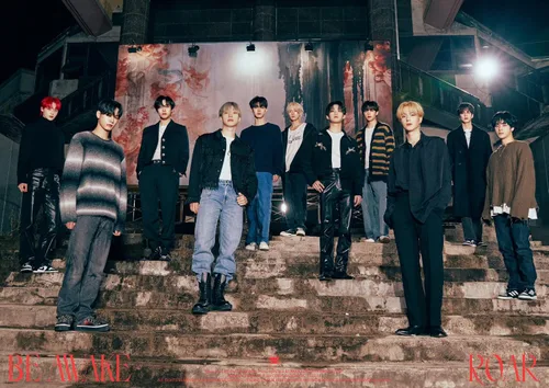 Vista 6 de THE BOYZ BE AWAKE 8th Mini Album 3 Versión SET CD+1p Poster On Pack+72p PhotoBook+Lyrics Book+2p Selfie PhotoCard+1p Film Photo+1ea Etiqueta