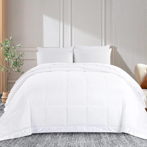 Vista 2 de HOMBYS Manta de plumón alternativo tamaño King de 120 x 120 pulgadas para todas las estaciones, manta de cama blanca acolchada ligera con ribete