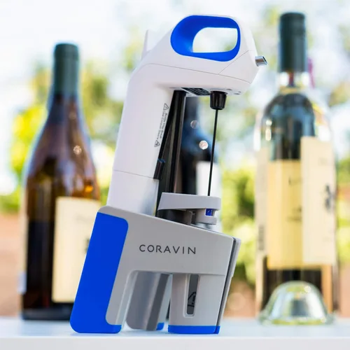 Vista 3 de Coravin sistema One Wine, azul cobalto/blanco/gris