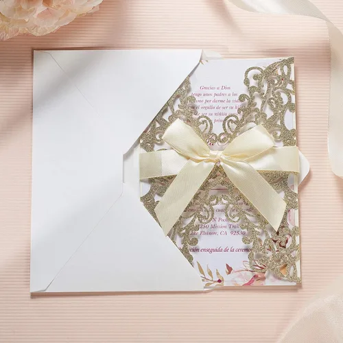Vista 3 de AdasBridal 50 tarjetas de invitación de boda cortadas con láser con estampado floral, con sobre, hoja interior en blanco y cinta para boda Dorado