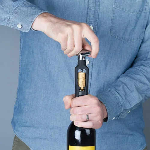 Vista 8 de True Sacacorchos autoestirable, plástico duradero con mango cromado fácil de girar, abridor de botellas de vino para camareros, herramientas de bar