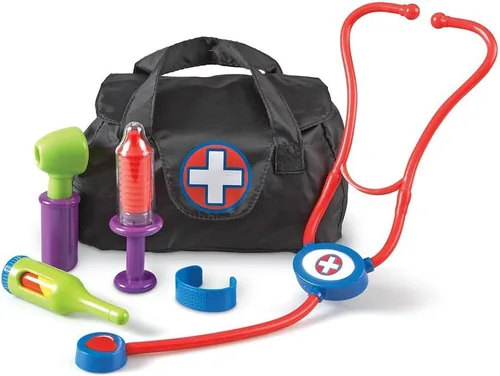 Vista 2 de Learning Resources New Sprouts Cure It Doctor Kit para niños, juego de simulación, juego de médico, 6 piezas, a partir de 2 años