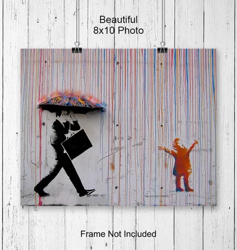 Vista 3 de Banksy Child in the Rain Graffiti Street Art - Imagen original de 8 x 10 pulgadas, regalo único y elegante para fanáticos de los murales urbanos