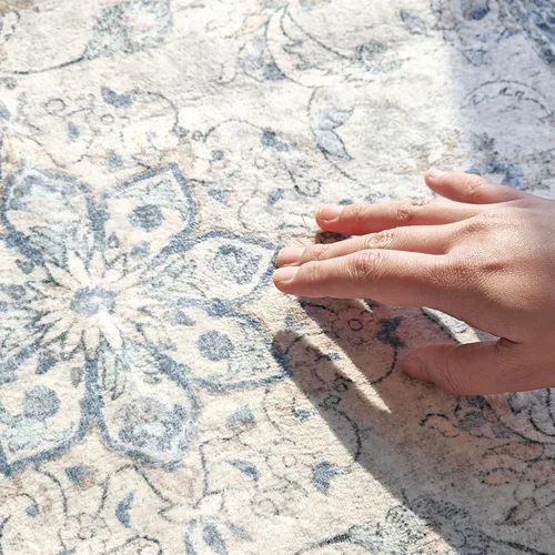 Vista 5 de jinchan Alfombra vintage de 2 x 3 pies para entrada, lavable, diseño floral romántico, tapete pequeño antideslizante, tapete ligero de bajo perfil
