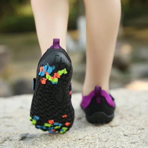 Vista 7 de UBFEN - Zapatos para el agua para niños y niñas zapatos acuáticos y livianos de secado rápido para ir a la playa practicar deportes hacer natación e