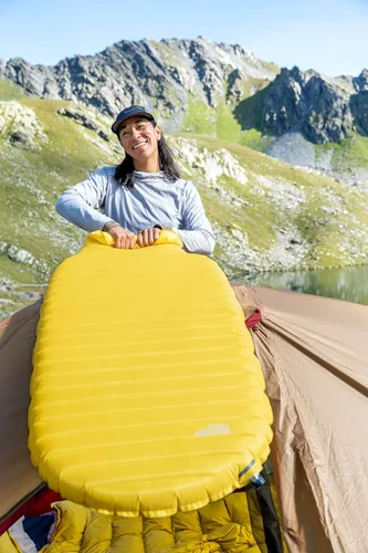 Vista 9 de Therm-a-Rest NeoAir Xlite NXT - Estera ultraligera para acampar y hacer senderismo