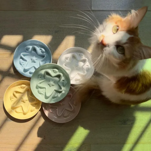Vista 9 de Cuenco de alimentación lenta para gatos, de melamina, apto para bigotes, para comer lentamente, alimentos húmedos y secos, apto para lavavajillas