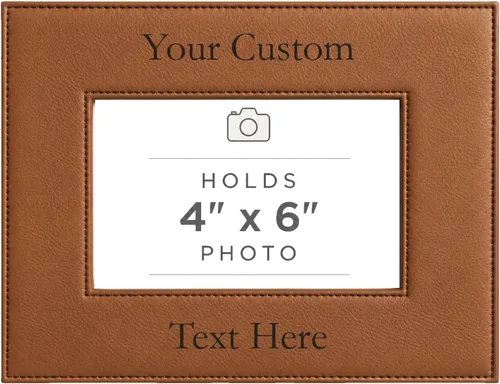 Vista 43 de Marco de fotos de piel sintética de cuero sintético grabado para añadir tu texto personalizado para colgar o en la mesa, marco de fotos familiares