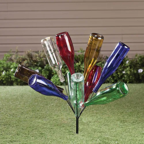 Vista 2 de Miles Kimball Soporte metálico para botellas de vino para césped y jardín, fabricado con 100% metal, capacidad para hasta 10 botellas, decoración al