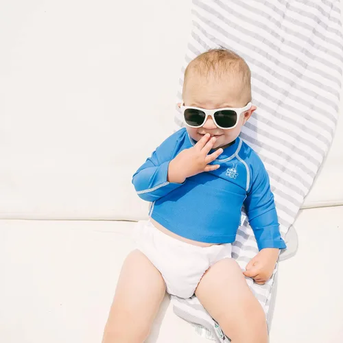 Vista 3 de i play. Baby-Boys Snap Reusable Swim Diaper