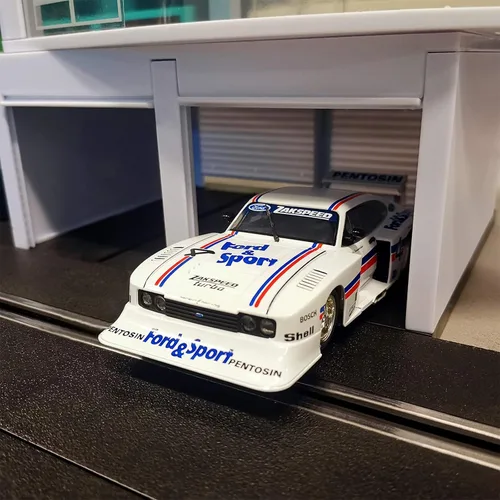 Vista 3 de Carrera 30926 Ford Capri Zakspeed Turbo Lili Reisenbichler No. 4 - Ranura digital a escala 1:32, vehículo de carreras, tragamonedas digitales