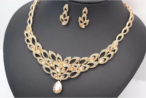 Vista 4 de SFE Juego de collar de declaración nupcial chapado en oro y platino y aretes colgantes para novia juego de joyas de boda gargantilla para mujeres