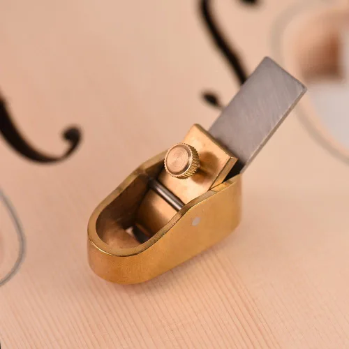 Vista 7 de Herramienta de luthier para violín, violeta, viola y violonchelo Curved sole luthier plane with brass body, sharp steel blade for violin, viola