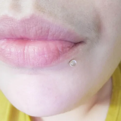 Vista 3 de D.Bella Pendientes de plástico – Aretes transparentes para cartílago y hélix tragus – 0.236 in, 0.315 in, 0.394 in Empuje en barra de -0.315 in