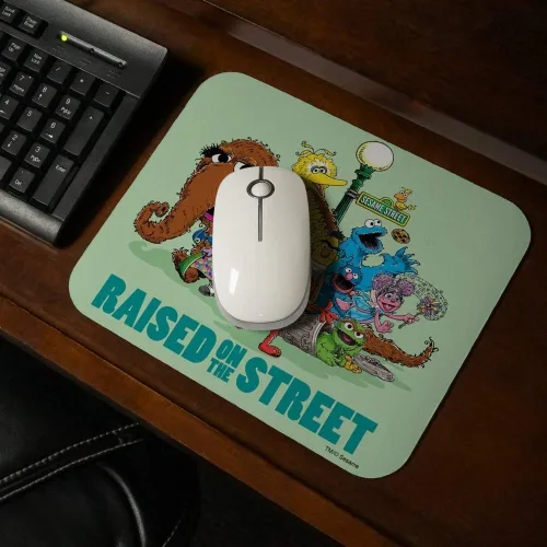 Vista 2 de Alfombrilla para mouse delgada de perfil bajo con diseño de Barrio Sésamo