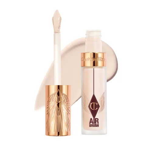 Vista 30 de Charlotte Tilbury AIRbrush Corrector de desenfoque impecable – Corrector para ojeras, manchas y más – Hidratante, cobertura completa con un acabado