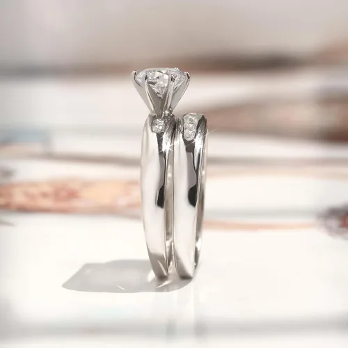 Vista 6 de Juego de anillos de boda solitarios de plata de ley con circonita blanca de 0.236 in (talla 5 a 10)
