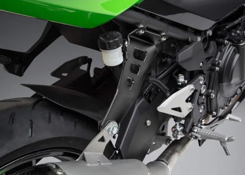 Vista 5 de MOTO4U Soporte de suspensión de escape de motocicleta para Ninja 400 2018 YOSHMURA Tubo de escape Accesorios de motocicleta negro