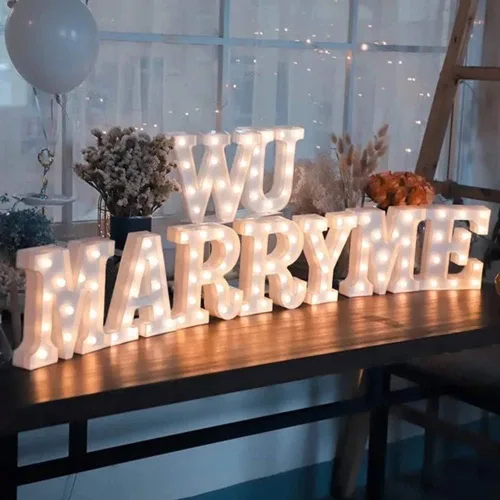 Vista 4 de MUMUXI Letras iluminadas de marquesina que funcionan con pilas, luces LED del alfabeto, para fiestas, bodas, cumpleaños, Navidad, decoración