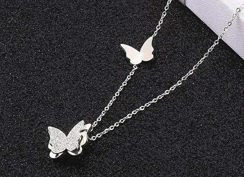 Vista 4 de Pendientes de mariposa de acero inoxidable esmerilados chapados en oro rosa de 18 quilates para mujer