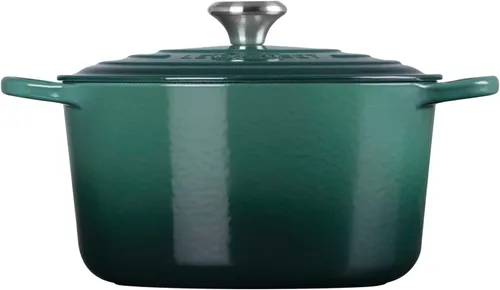 Vista 4 de Le Creuset Horno redondo profundo Signature de hierro fundido esmaltado, 6.5 cuartos de galón., Artichaut