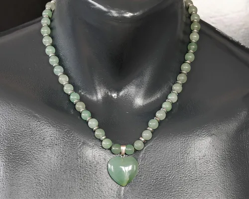 Vista 34 de Colgante de corazón de aventurina natural, Collar de cuentas de aventurina genuina, Collar de piedra verde, Collar de piedras preciosas, Cuentas