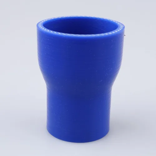 Vista 88 de AC PERFORMANCE ID de 1" a 1/2" (25mm a 13mm) Manguera de silicona recta reductora de 3 capas reforzada negra, 3" de longitud Negro