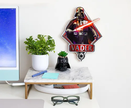 Vista 8 de Silver Buffalo Disney Star Wars Darth Vader Episodio 4 Arte de pared de madera troquelada, 13 x 9.5 pulgadas, multicolor