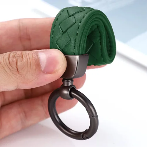Vista 3 de AUCELI Llavero de cuero genuino para automóvil, organizador de llaves de piel de oveja con anillo en D giratorio de 360 grados antipérdida (verde)