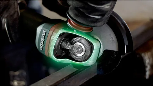 Vista 5 de Metabo Amoladora angular de 4-1/2 pulgadas / 5 pulgadas 11,000 RPM 12 amperios AC/DC interruptor de paleta embrague de seguridad cambio