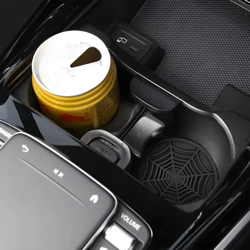 Vista 5 de BESULEN Portavasos para Automóvil, Paquete de 4 Alfombrillas Antideslizantes de PVC con Telaraña para Bebidas, Inserto Universal de 2.75 Pulgadas