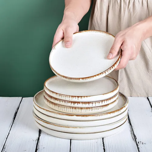 Vista 6 de Bosmarlin Juego de 4 platos de cerámica para ensalada, pasta, postre, microondas y lavavajillas (beige, 8.2 pulgadas)
