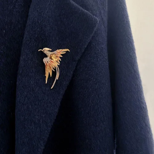 Vista 4 de Broches retro para pájaros, exquisito y elegante broche de pájaro con diamantes de imitación, regalo de joyería para mujeres, niñas y mujeres