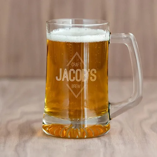 Vista 3 de WEDDINGSTAR Taza de cerveza de vidrio personalizable de 14 onzas - Grabado de emblema de diamante
