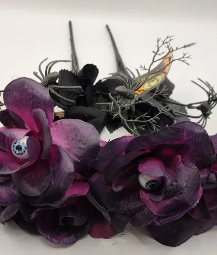 Vista 3 de NB - Ramo de flores de seda de tamaño mediano, color morado, tamaño mediano, para boda, novia, Halloween, espeluznante, murciélagos negros, fiesta