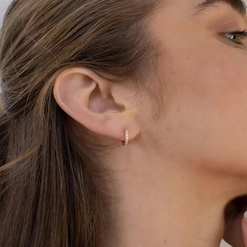 Vista 4 de Kainier Aretes de aro chapados en oro de 18 quilates con circonita cúbica, aretes de cartílago, hipoalergénicos para mujeres y niñas, color rosaoro