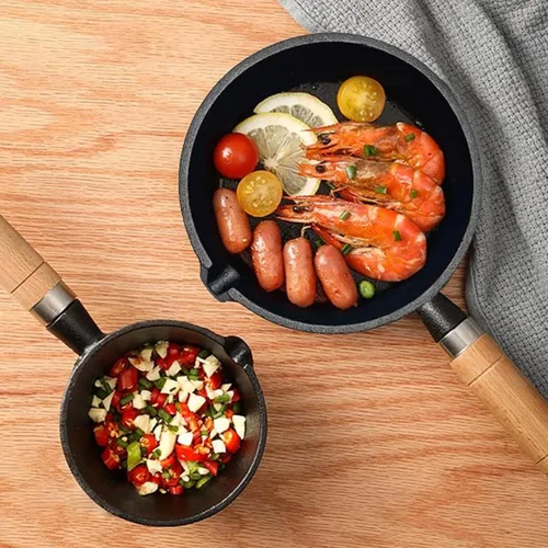 Vista 6 de Mini Sartén para Huevos, Sartén de Hierro Fundido para Tortillas con Mango de Madera, Mini Sartén Pre-Sazonada, Sartén Antiadherente de Hierro