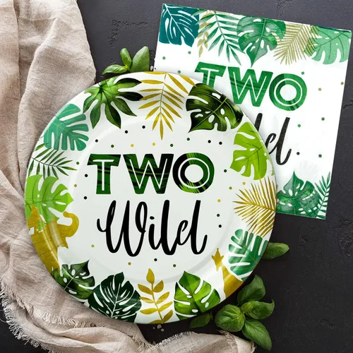 Vista 6 de Dos decoraciones de cumpleaños salvajes, artículos para fiestas temáticas de selva de safari incluyen pancarta, telón de fondo, platos, vasos